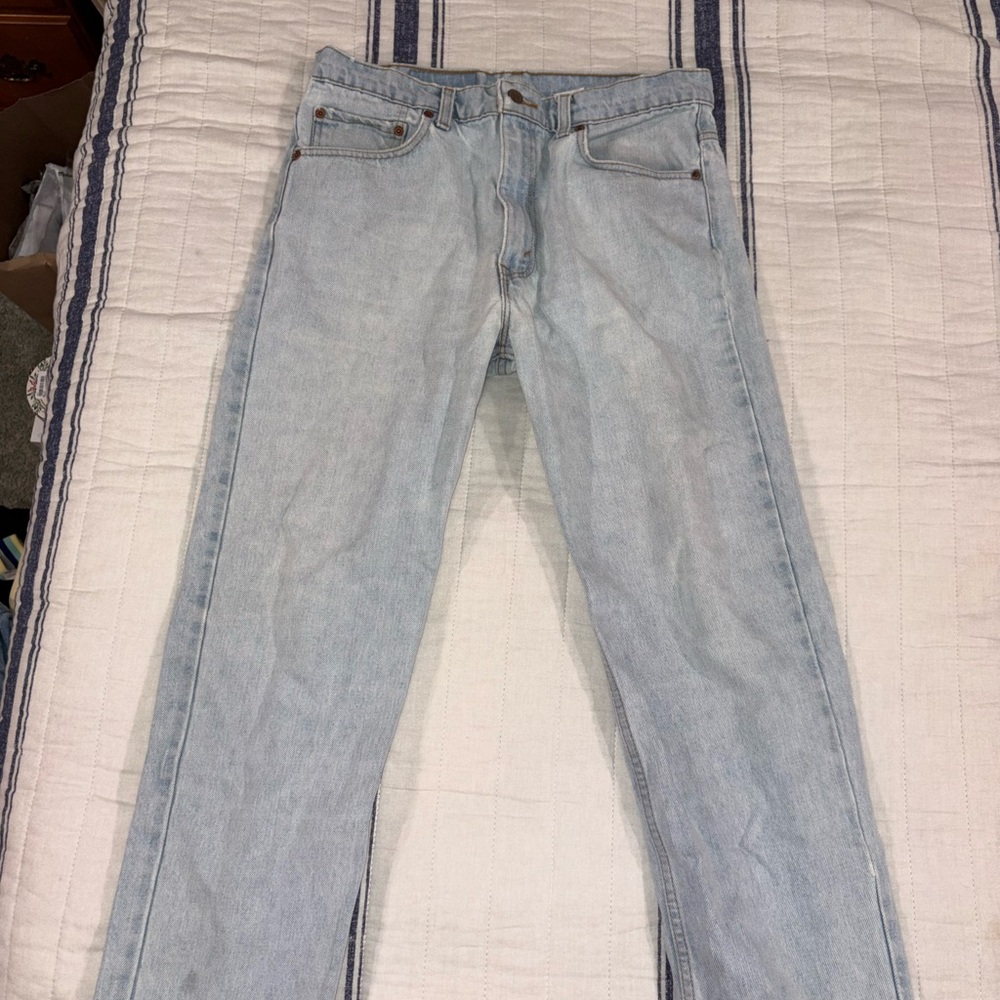 Vintage Levi's Men's Light Wash Relaxed Jeans